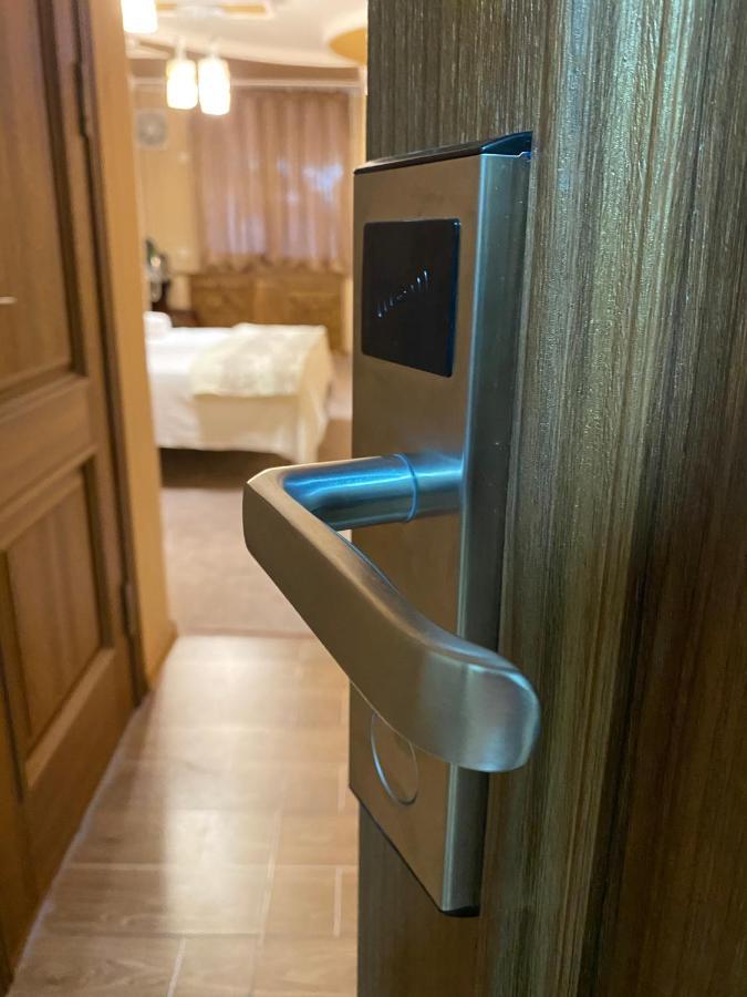 Budget Hotel And Hostel Ташкент Екстер'єр фото